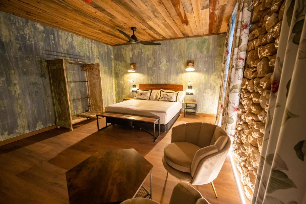 Hotel Somnifabrik Valderrobres Eksteriør billede