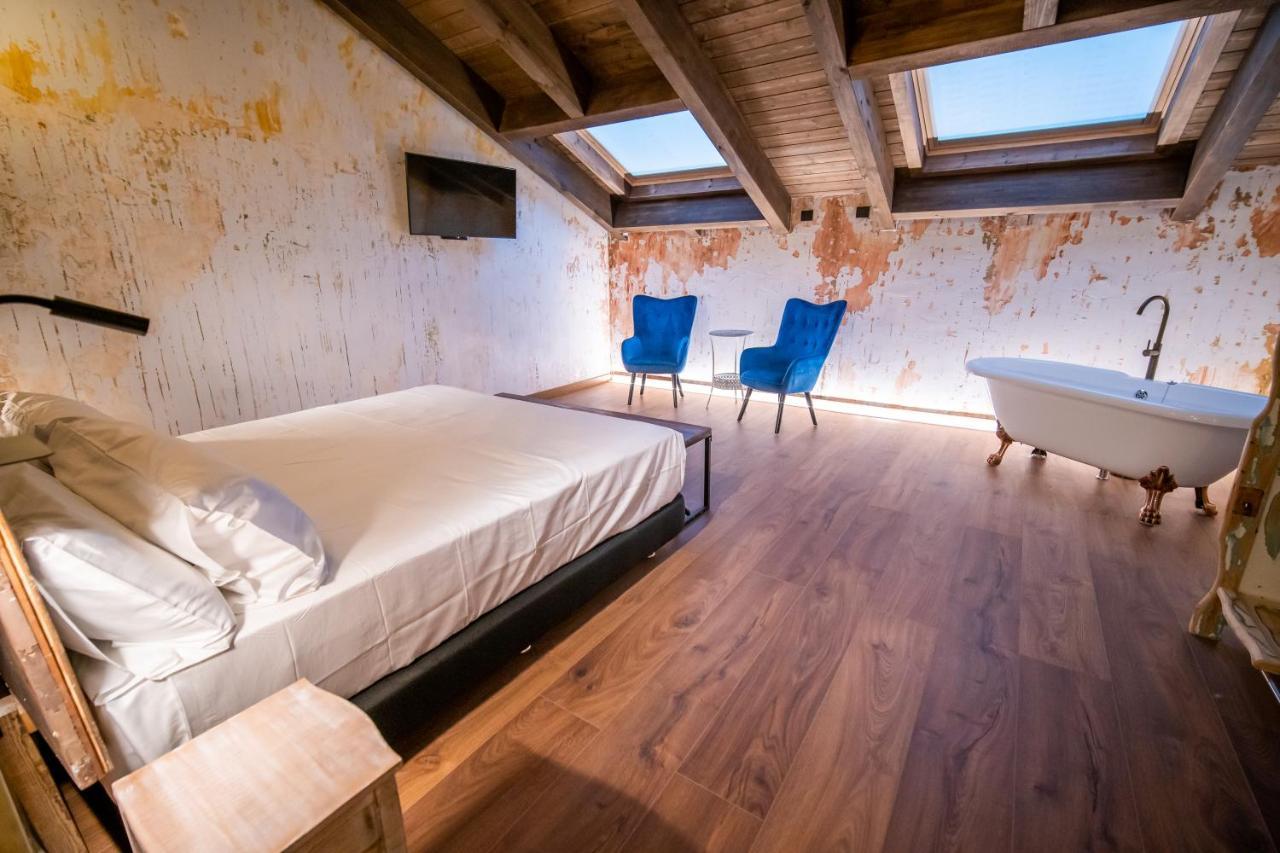 Hotel Somnifabrik Valderrobres Eksteriør billede