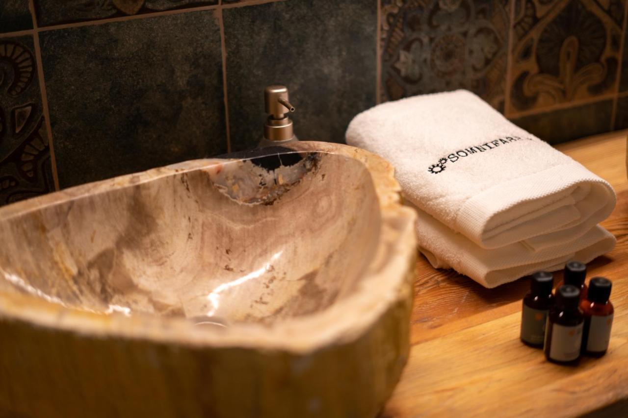 Hotel Somnifabrik Valderrobres Eksteriør billede